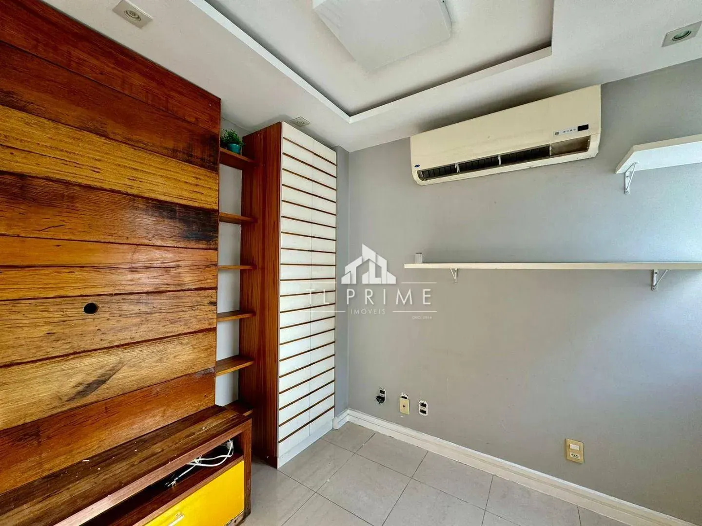 Furnished apartment, 98 m², with a water view — photo 5