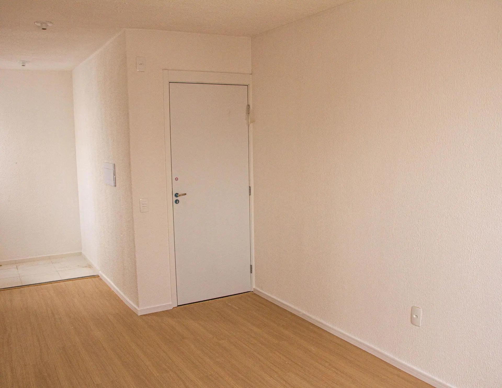 Apartamento com piso de madeira ou laminado, Guaratiba — photo 8