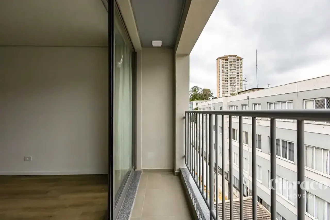 29.78 m² studio with air conditioning and balcony — photo 5