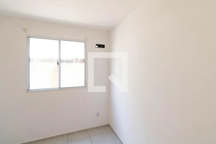 Rental apartment with 2 bedrooms and a closed kitchen — photo 12