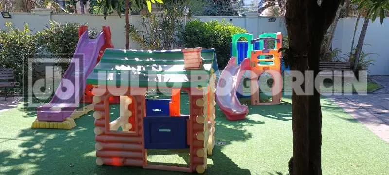 Furnished 178 m² apartment with 3 bedrooms and private BBQ — photo 35