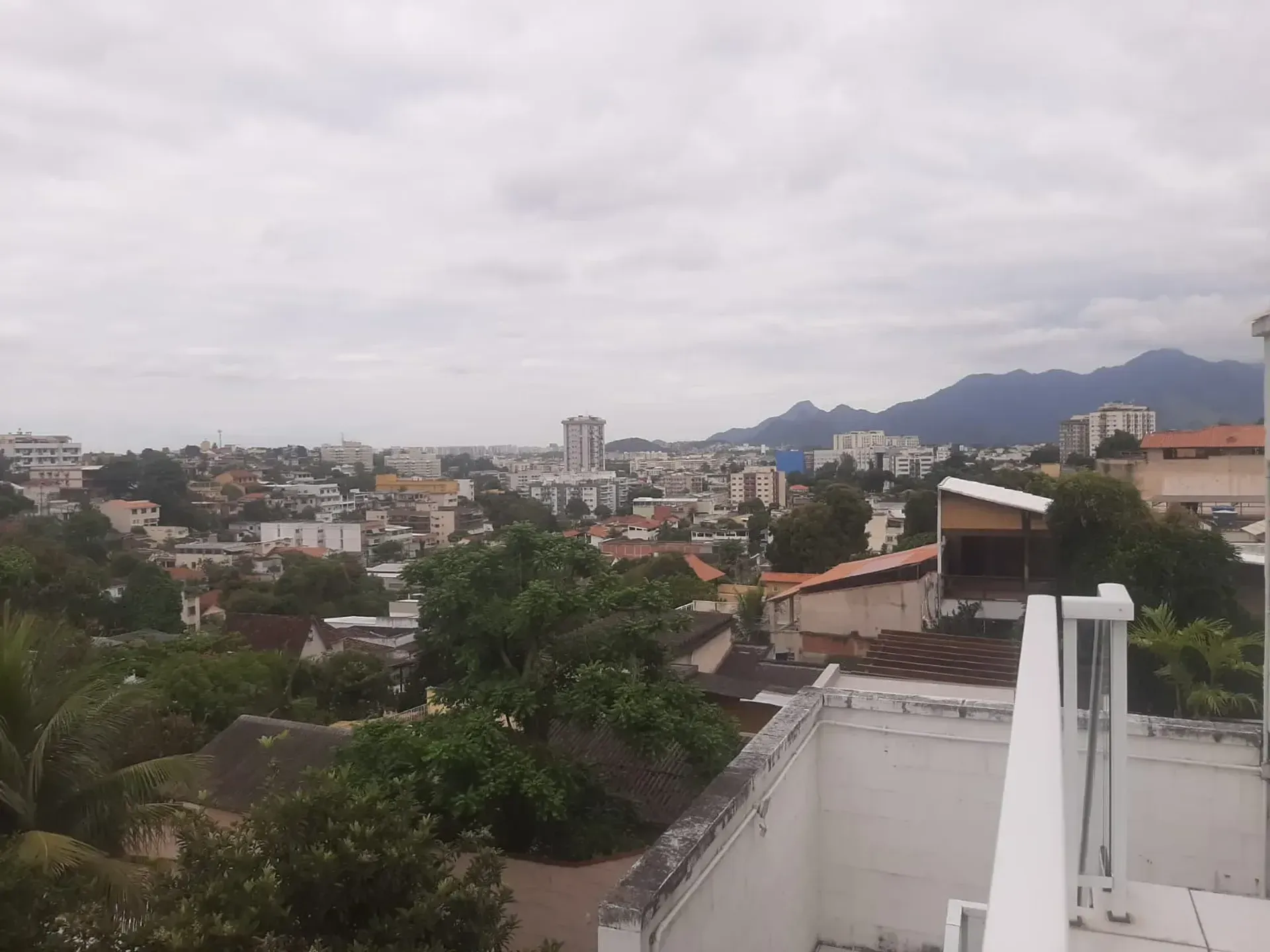 Condominium house with 2 bedrooms and mountain views — photo 13