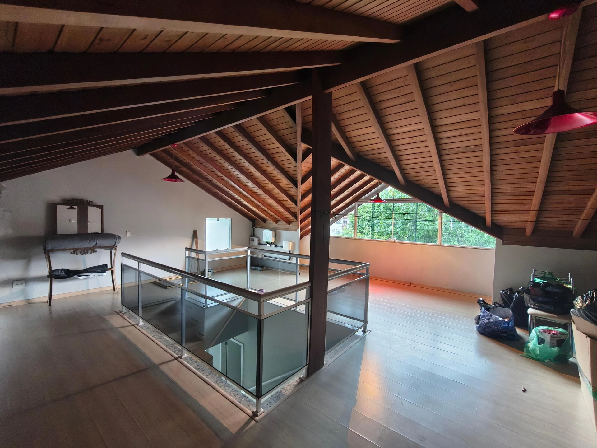 Furnished house, 220 m², with a bathtub — photo 80