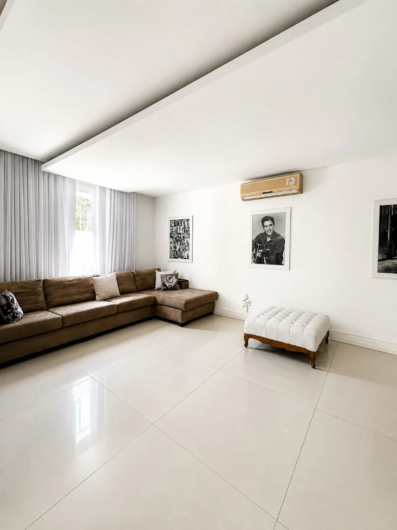 Furnished house with 5 en-suite bedrooms — photo 9