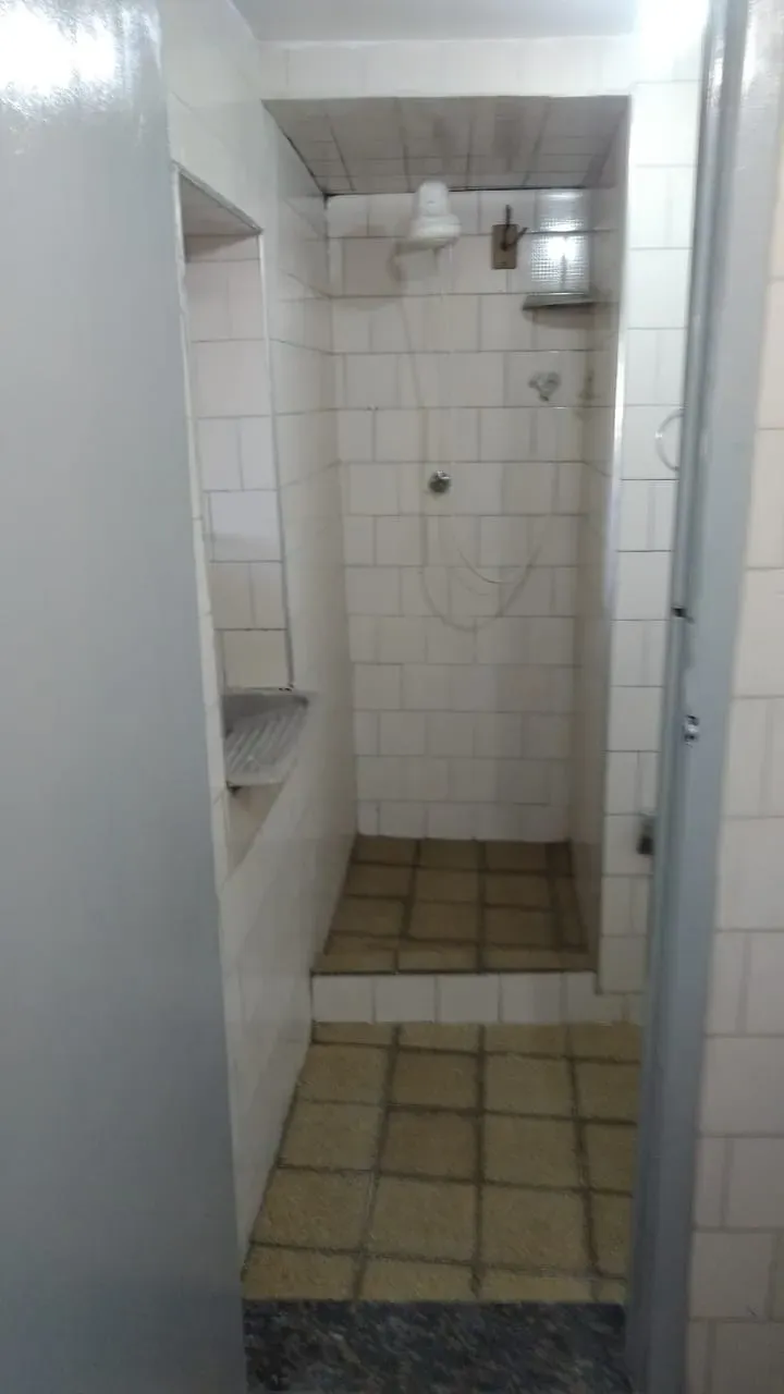 Unfurnished studio with 1 bedroom and 1 bathroom — photo 6