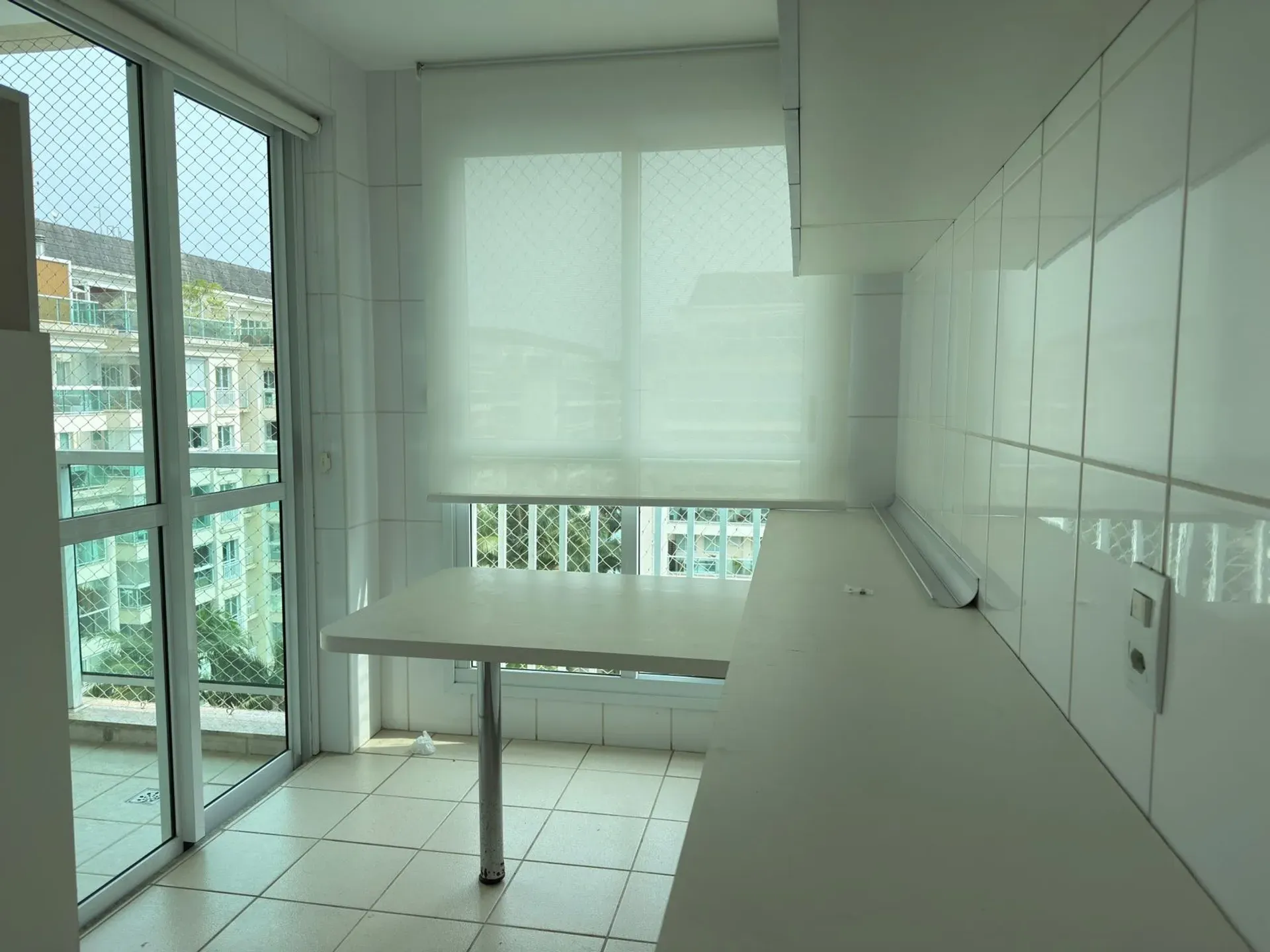 3-bedroom apartment in a building with a gym — photo 21