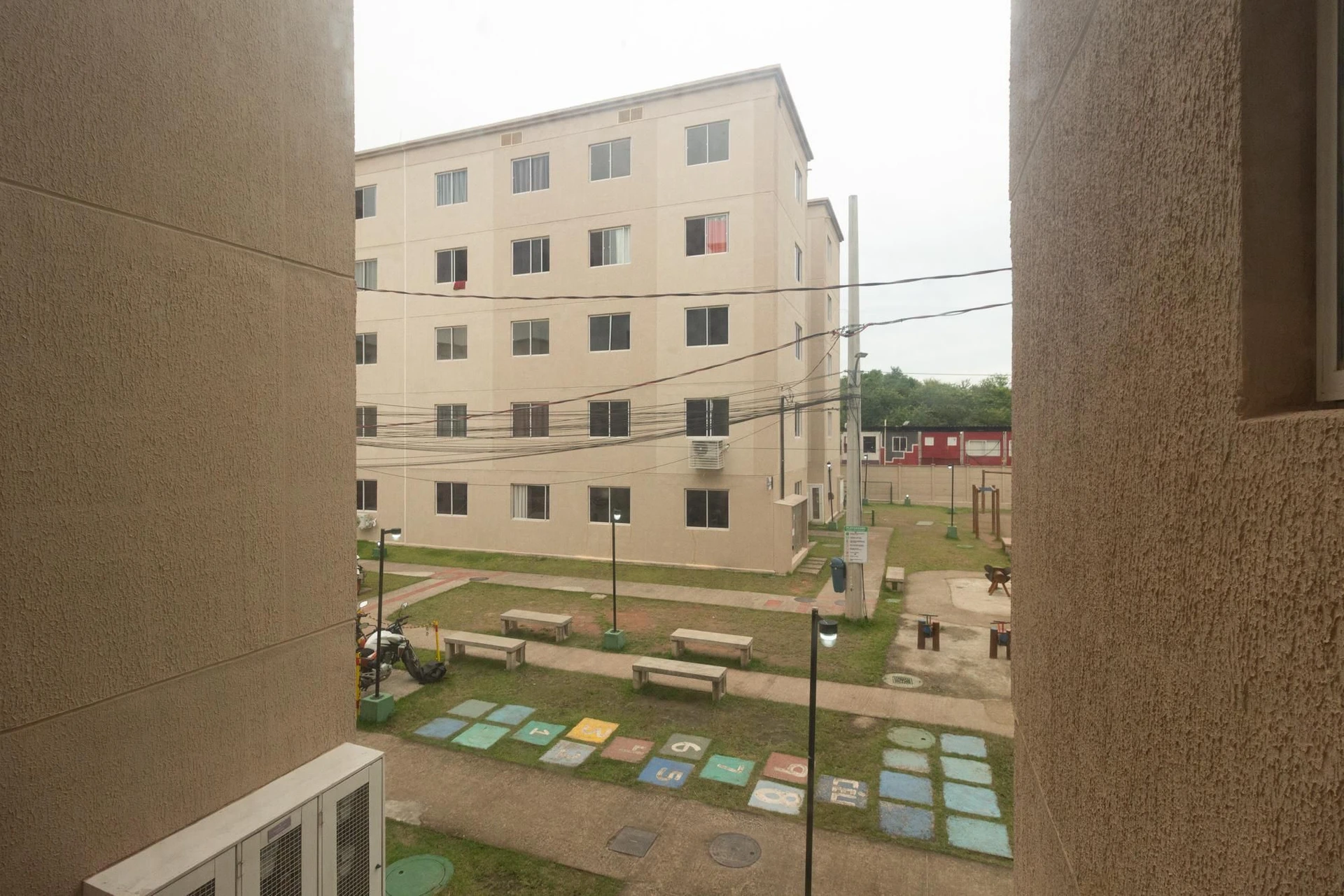 Rental apartment with 2 bedrooms and 1 parking spot — photo 37
