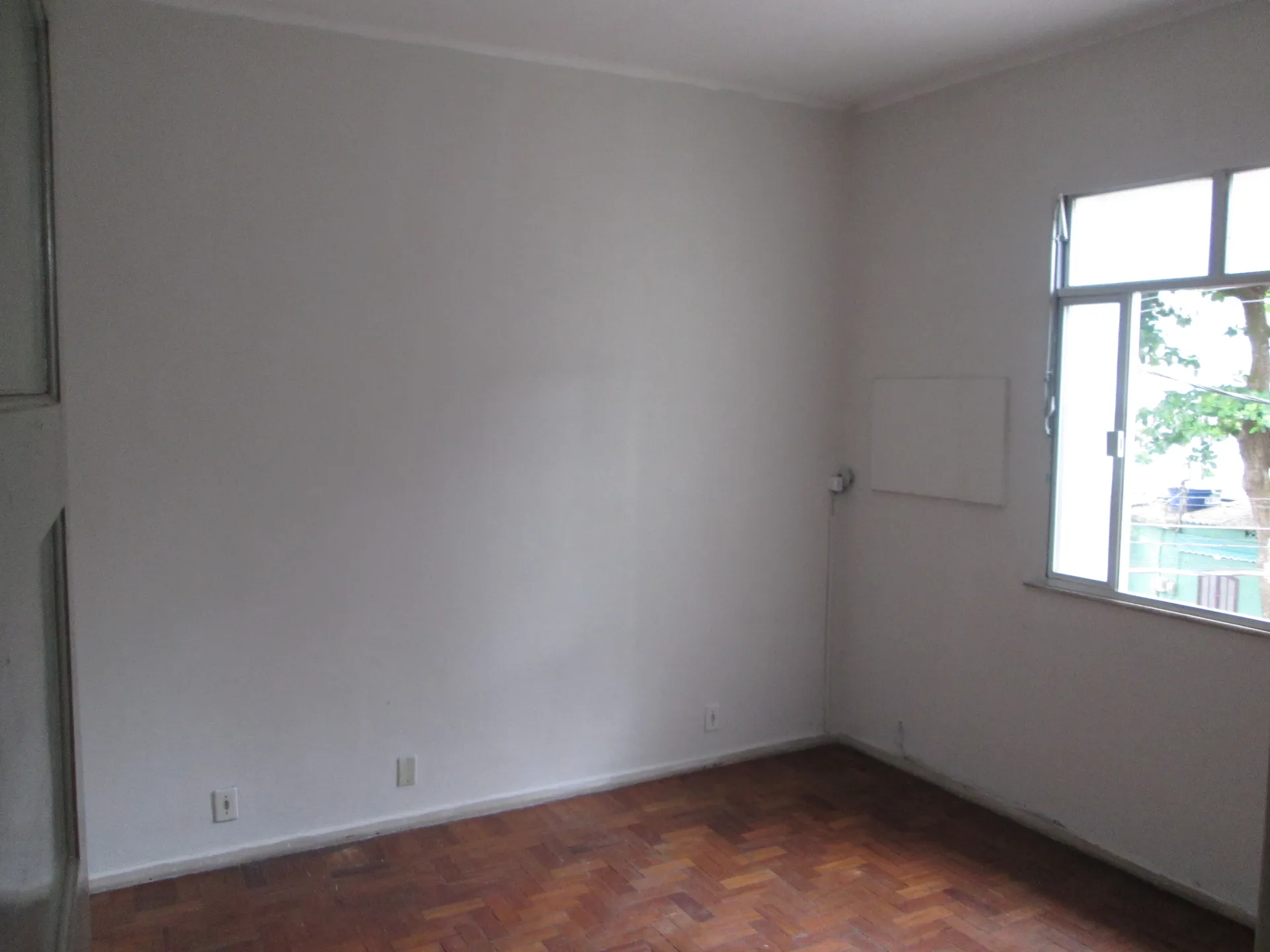 Apartment, 74 m², with wood or laminate floors — photo 8