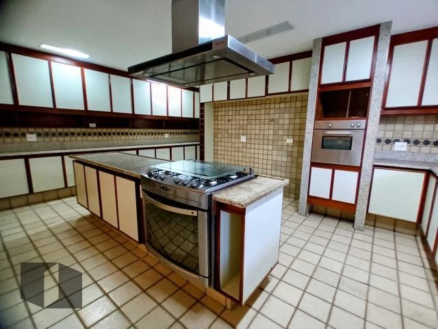 Будинок в оренду з кухнею на газі, 5 суїт і 8 місць — photo 19