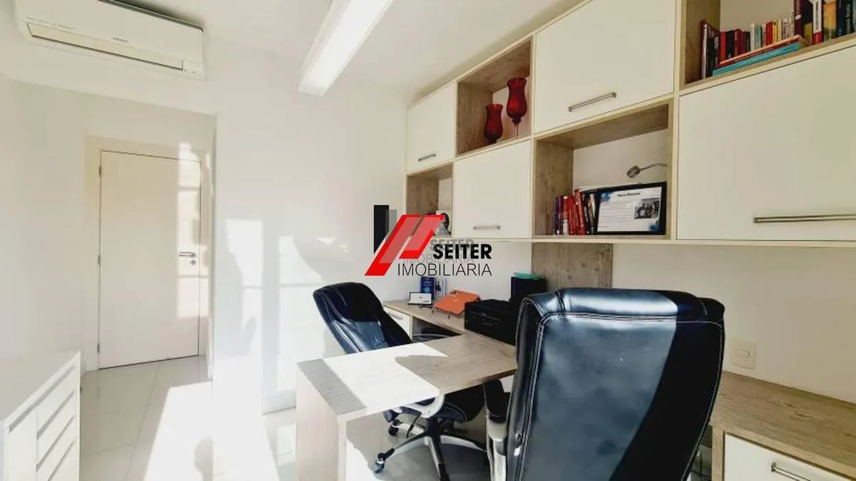 Меблированная квартира 227 м² с встроенным грилем на балконе — photo 12