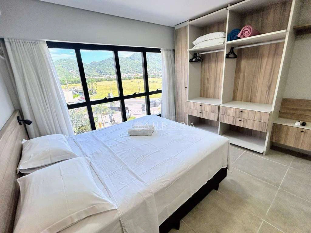Furnished 38 m² studio with private garden and BBQ