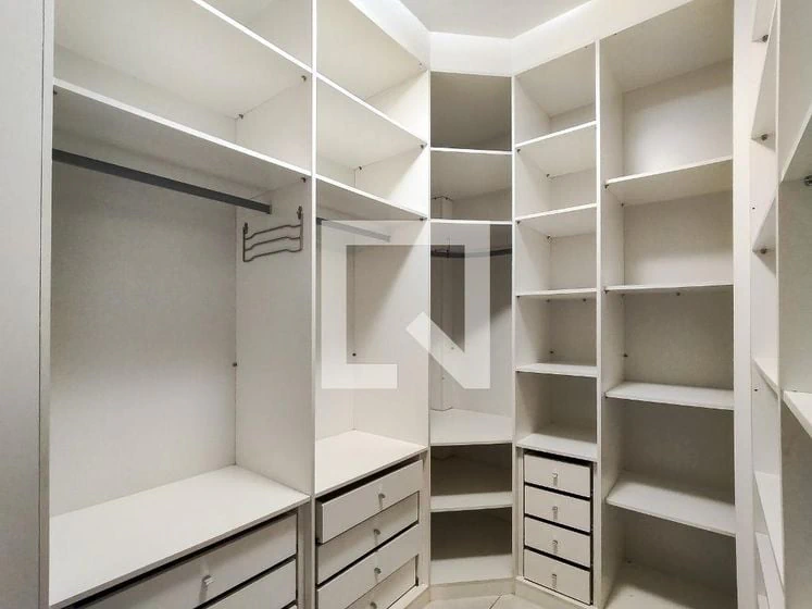 Квартира 293 м² с рабочим местом и собственным бассейном — photo 19