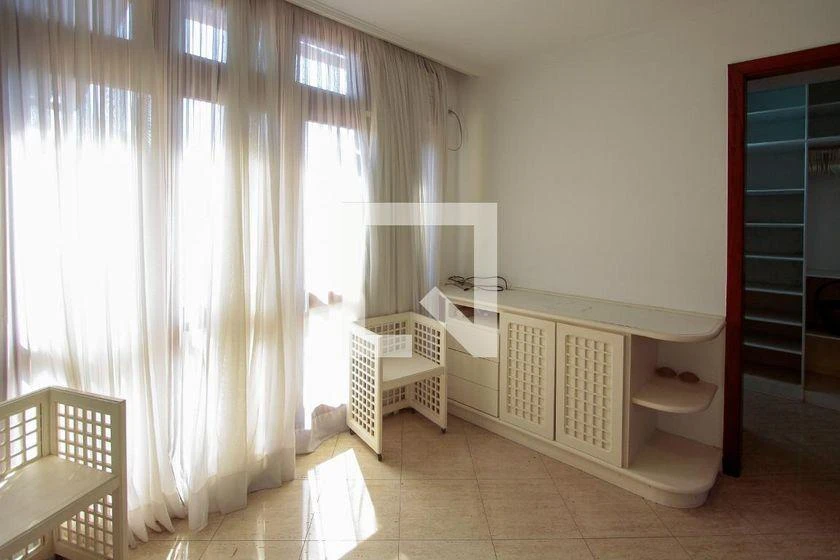 Furnished house with 7 bedrooms and 5 en-suites, 600 m² — photo 33