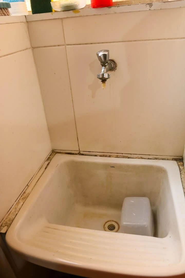 Furnished 2-bedroom apartment with 1 bathroom — photo 3