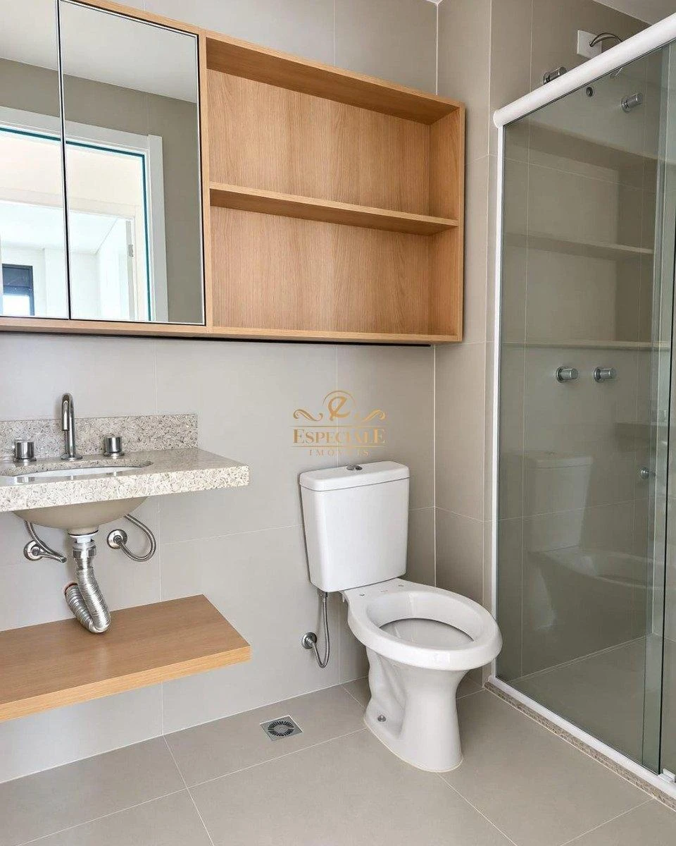 Rental apartment with 2 bedrooms and 1 en-suite — photo 10
