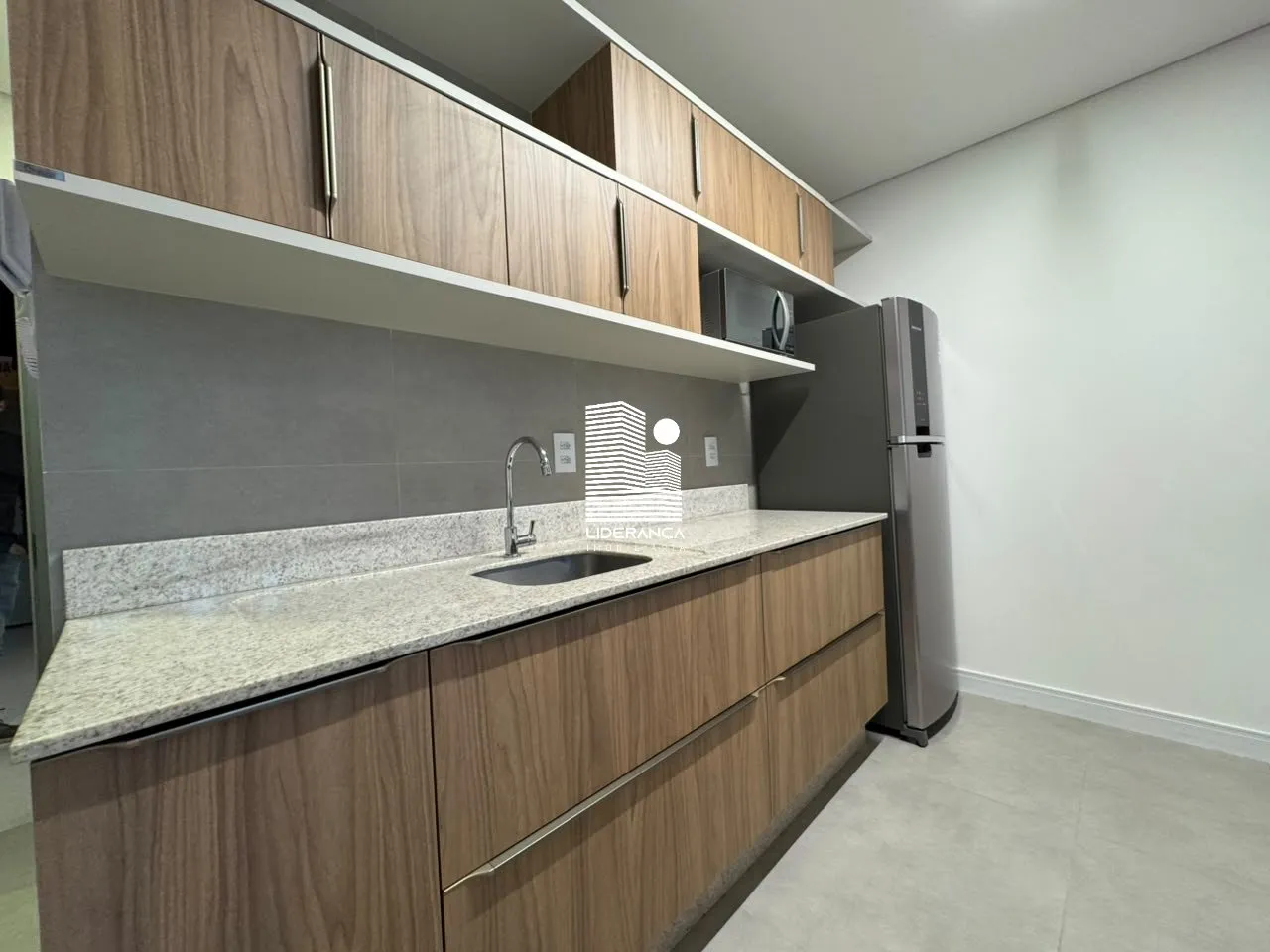 Furnished studio in a building with a gym — photo 8