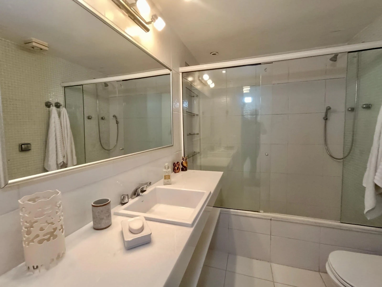 3-bedroom apartment with a washing machine in Rio de Janeiro — photo 26