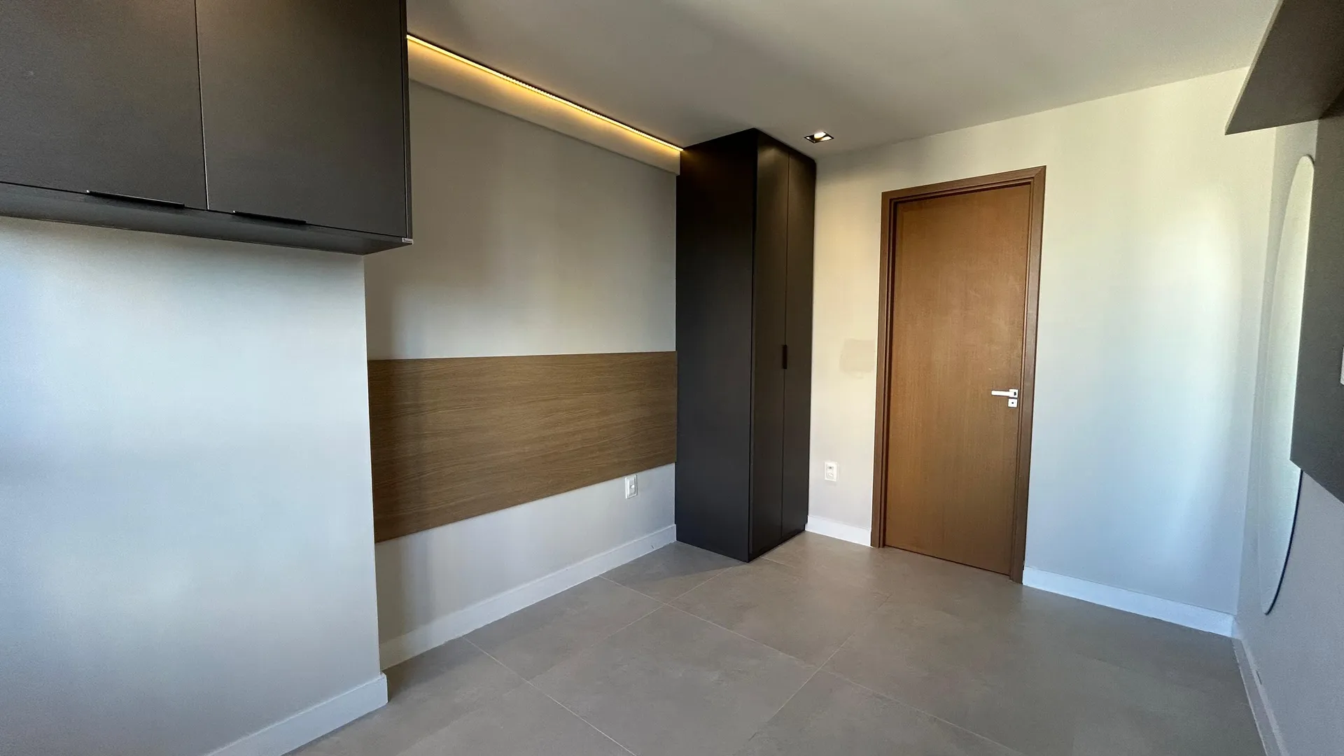 Furnished 47 m² apartment with 2 en-suite bedrooms — photo 6