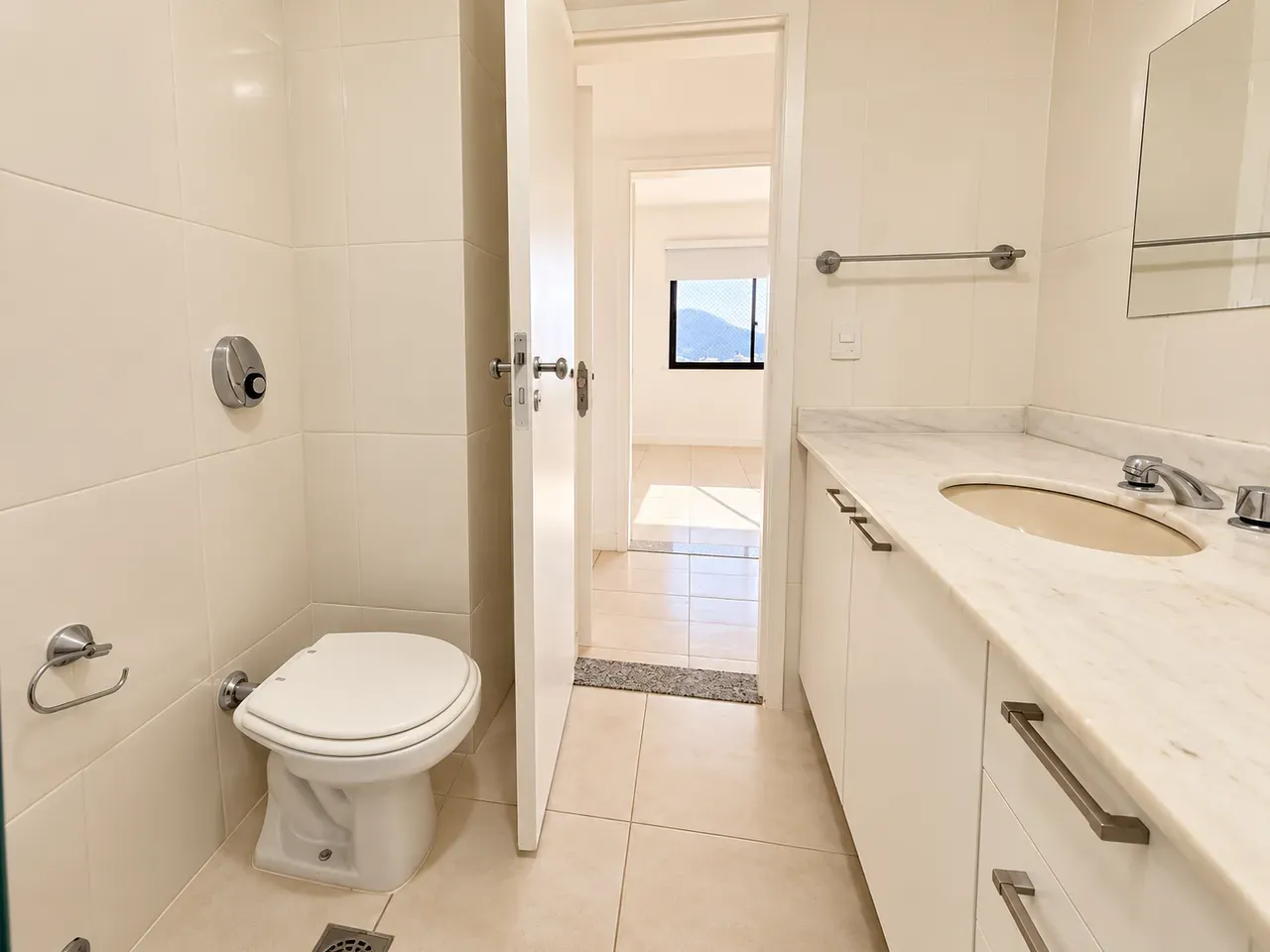 Apartamento de 3 quartos com closet — photo 23