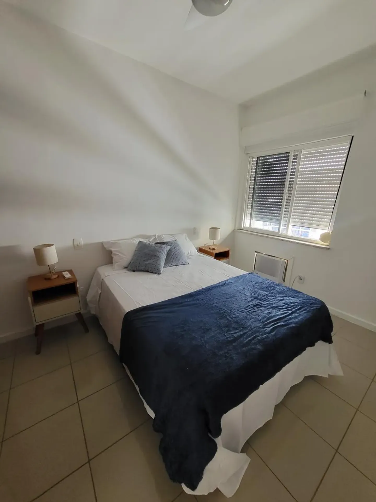 Мебльована квартира 60 м² з 1 спальнею та 2 ванними — photo 3