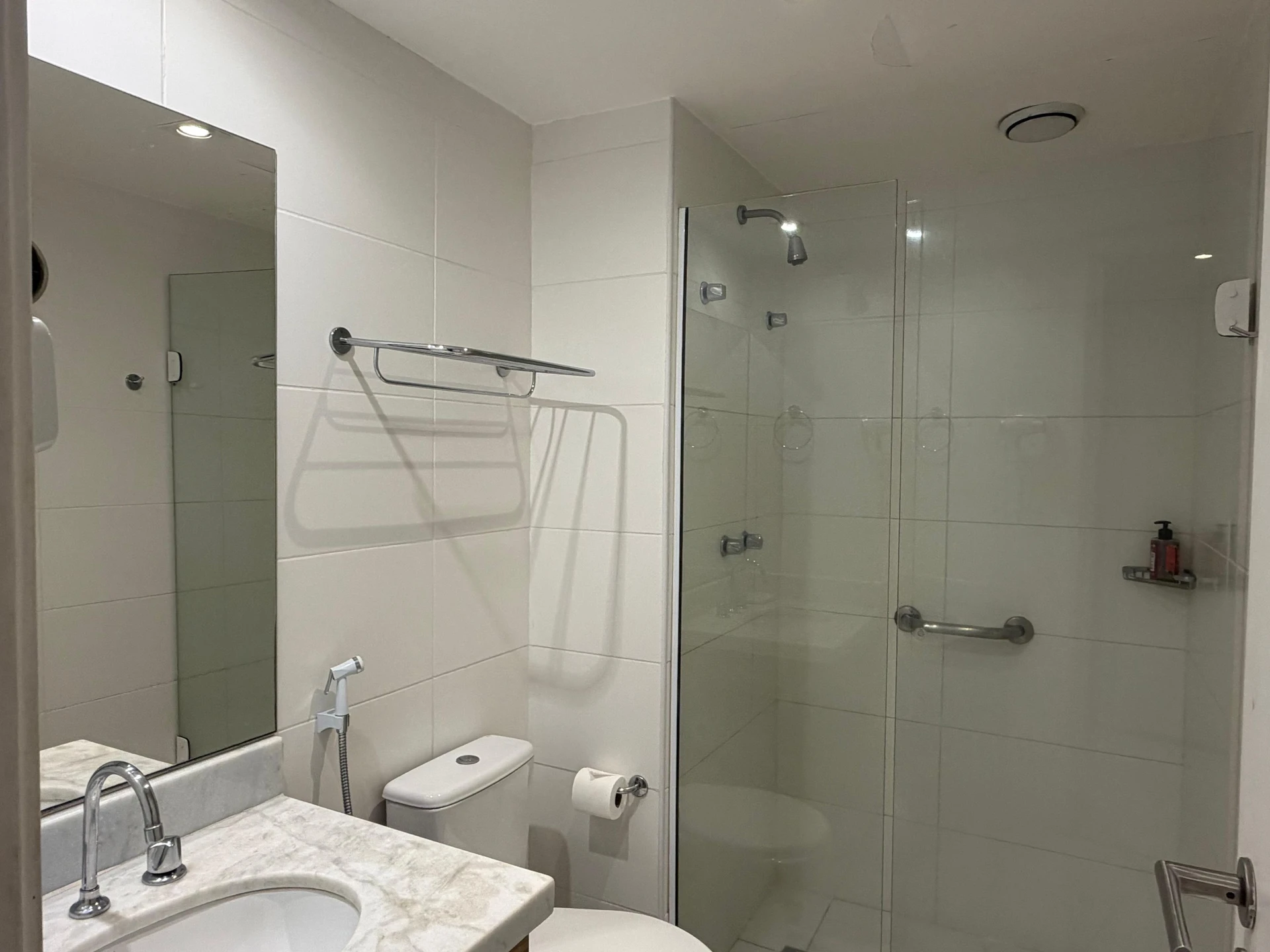Apartamento mobiliado com 2 quartos em suítes — photo 30
