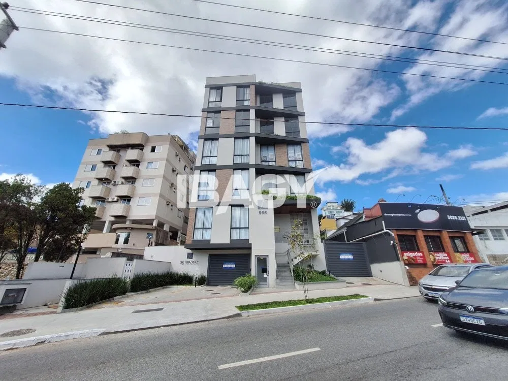 Unfurnished 1-bedroom studio, 59 m² with 2 parking spots — photo 5