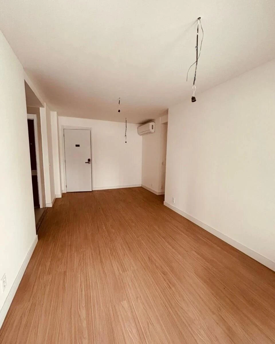 98 m² apartment with 3 bedrooms, 1 en-suite, 2 parking — photo 31