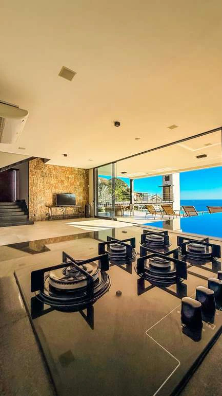 Rental house with 5 bedrooms and 800 m² of living space — photo 4