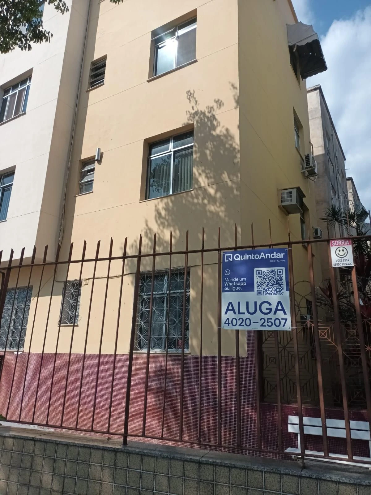 Furnished 2-bedroom apartment with 1 bathroom — photo 27