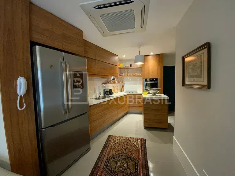 Furnished 50 m² apartment with 1 bedroom and 2 baths — photo 10
