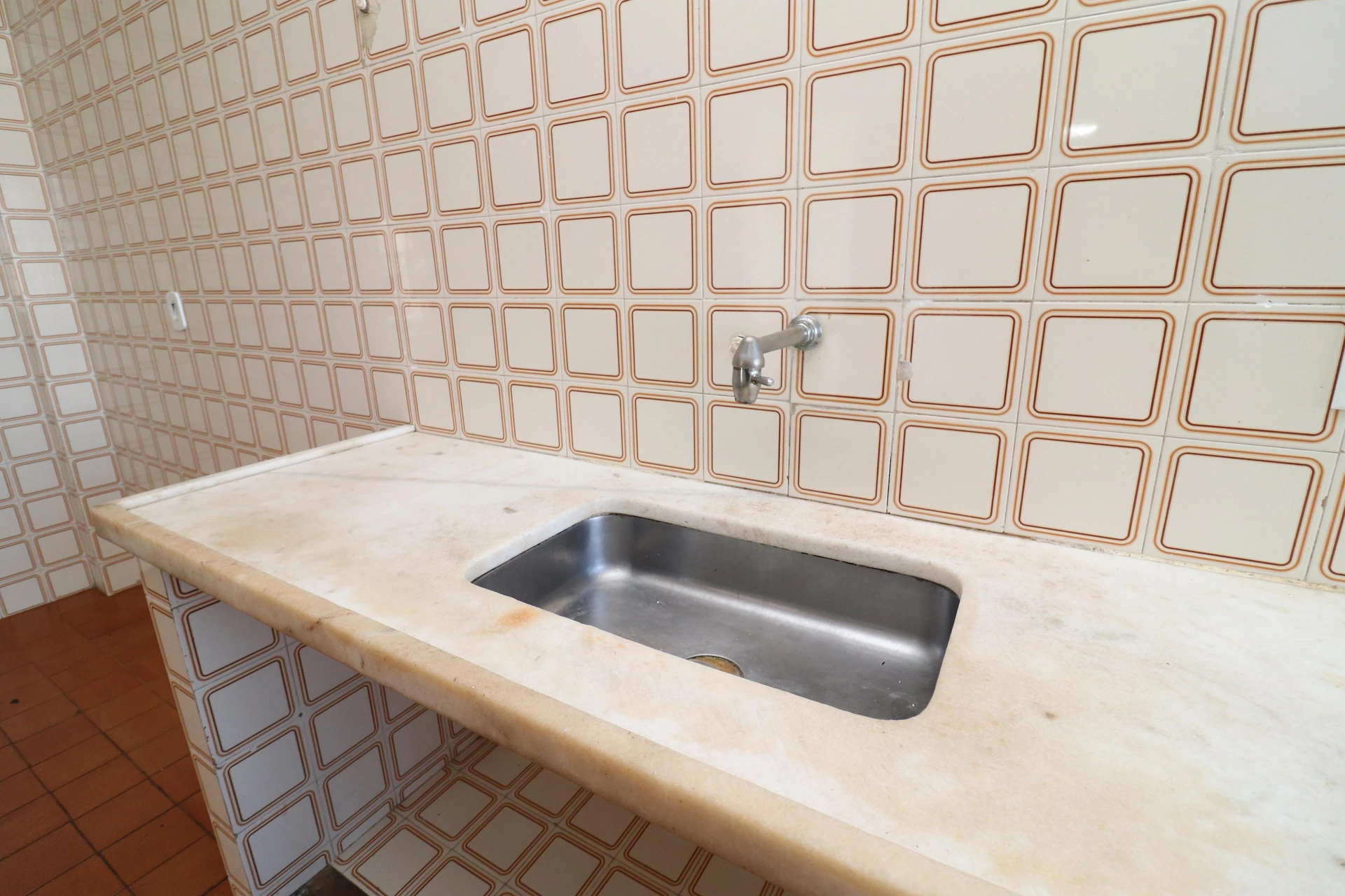 Apartamento com cozinha fechada e 2 quartos — photo 26