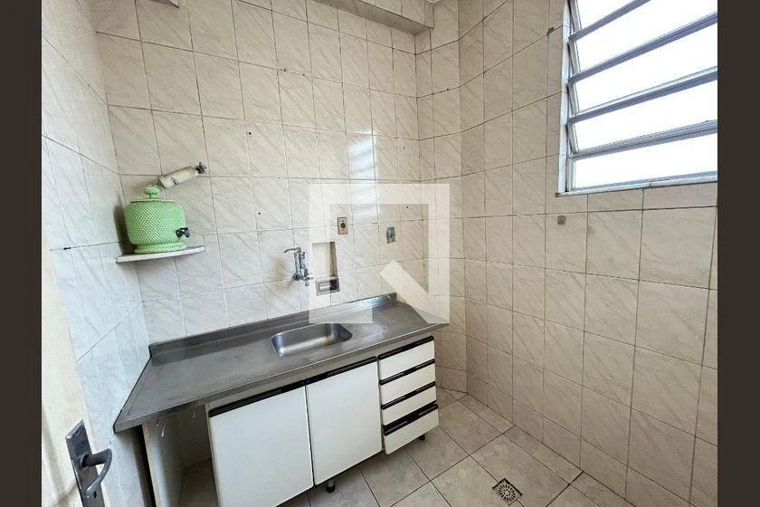 144 m² apartment with 3 bedrooms and 2 bathrooms — photo 35