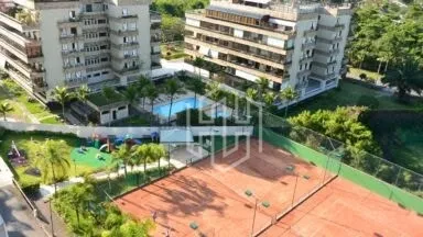 Furnished apartment, 162 m², with floor-to-ceiling windows — photo 48
