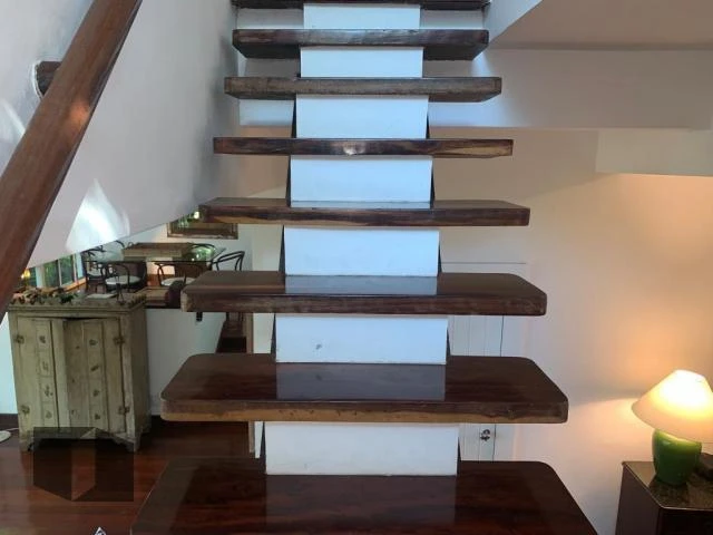 Casa com 4 quartos e varanda, estilo rústico — photo 27