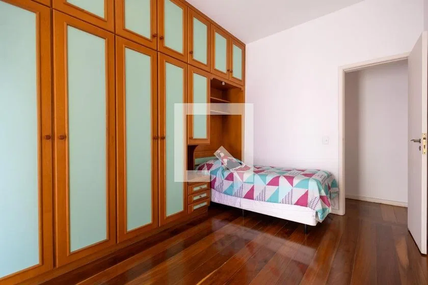 Apartment, 77 m², with wood or laminate floors — photo 12