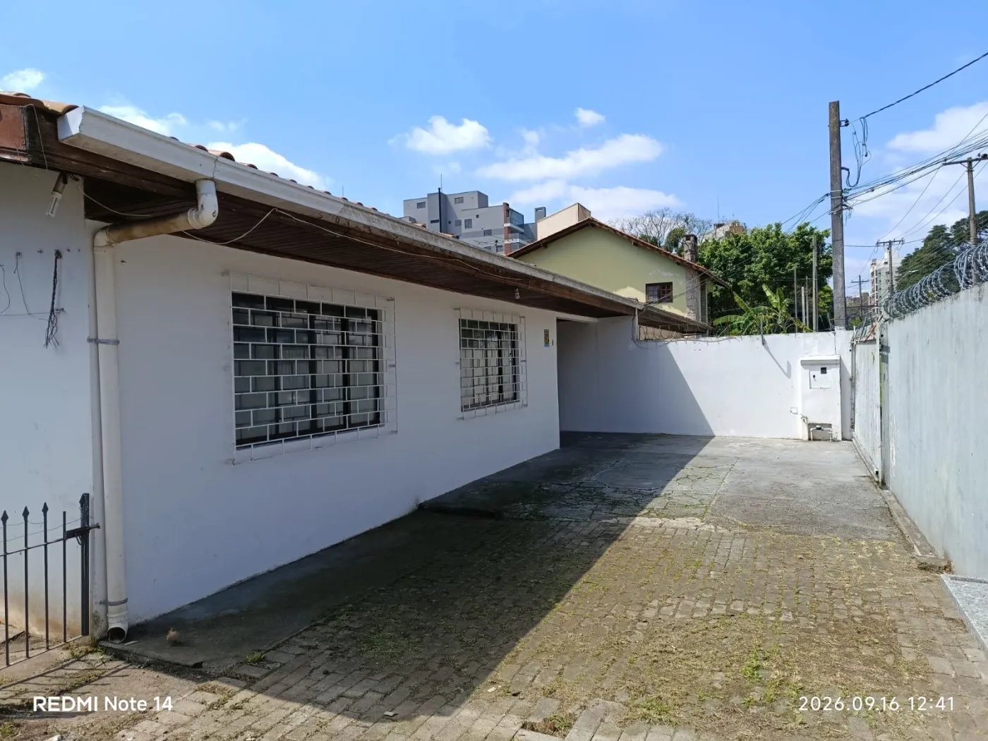 Rental house with 3 bedrooms and 1 en-suite — photo 12