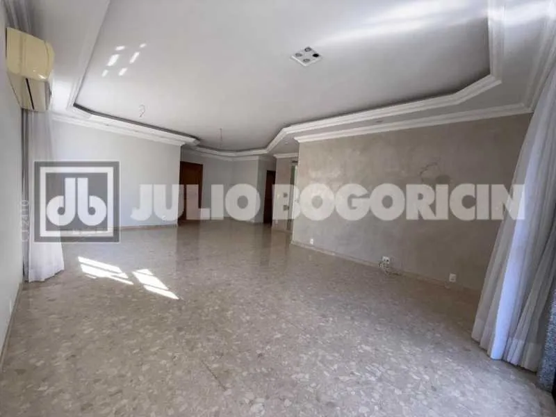 Apartamento sem mobília com 4 quartos e 5 banheiros — photo 4