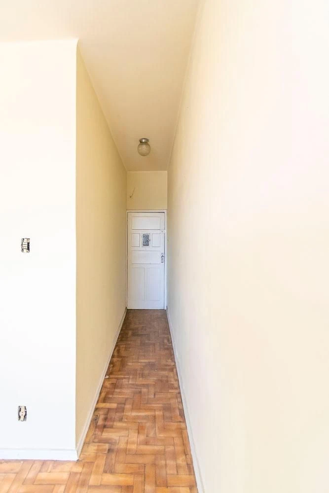 Unfurnished apartment with 2 bedrooms and 1 parking space — photo 32