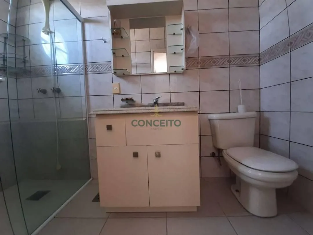Casa en alquiler con 6 dormitorios y 420 m² — photo 24