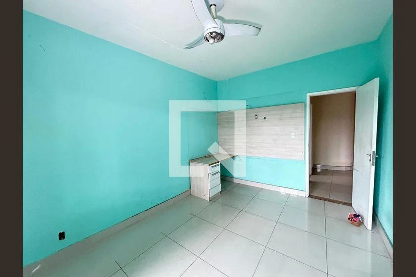 3-bedroom house with a walk-in closet — photo 28