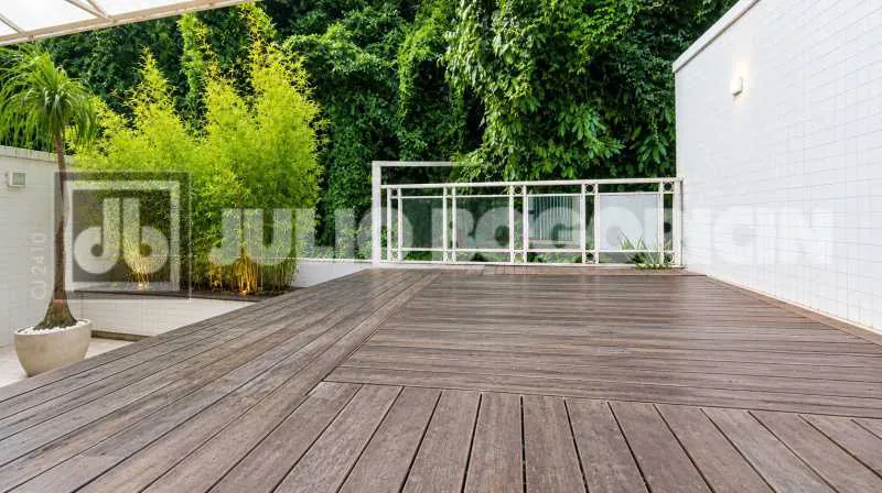 3-bedroom apartment with a park view in Rio de Janeiro — photo 4