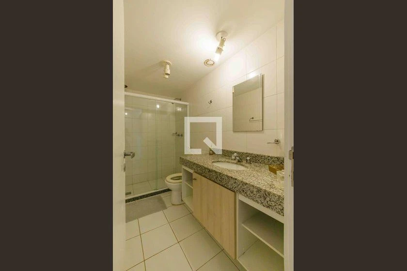 Apartamento mobiliado, 99 m², com janelas do piso ao teto — photo 26