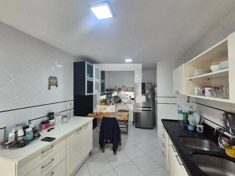 Furnished apartment, 325 m², with a home office — photo 19