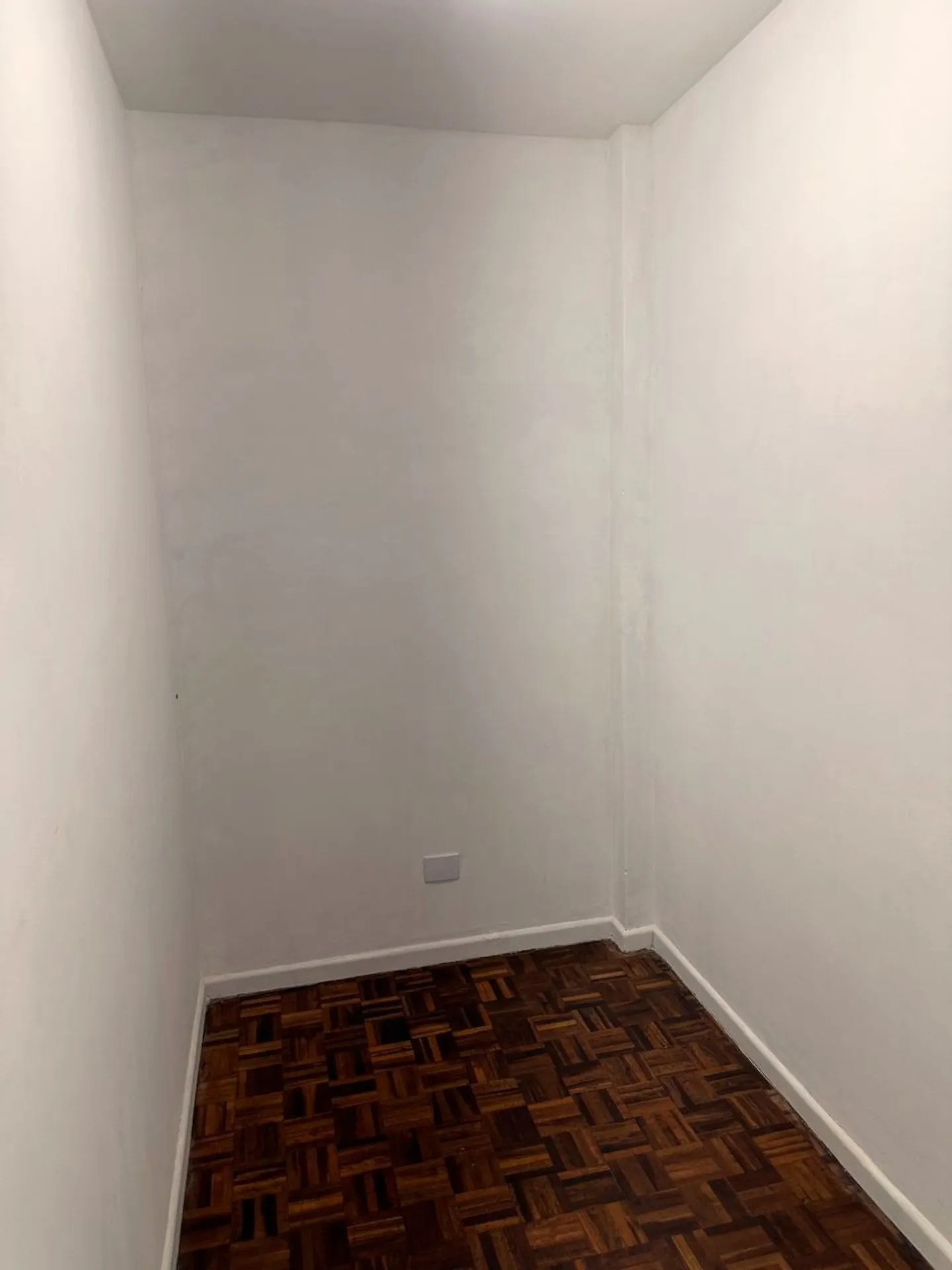 3-bedroom apartment with a walk-in closet — photo 17