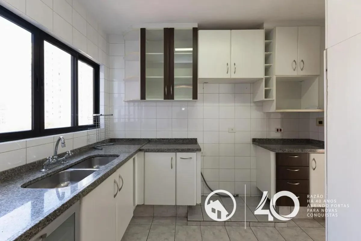 3-bedroom apartment with a home office — photo 6