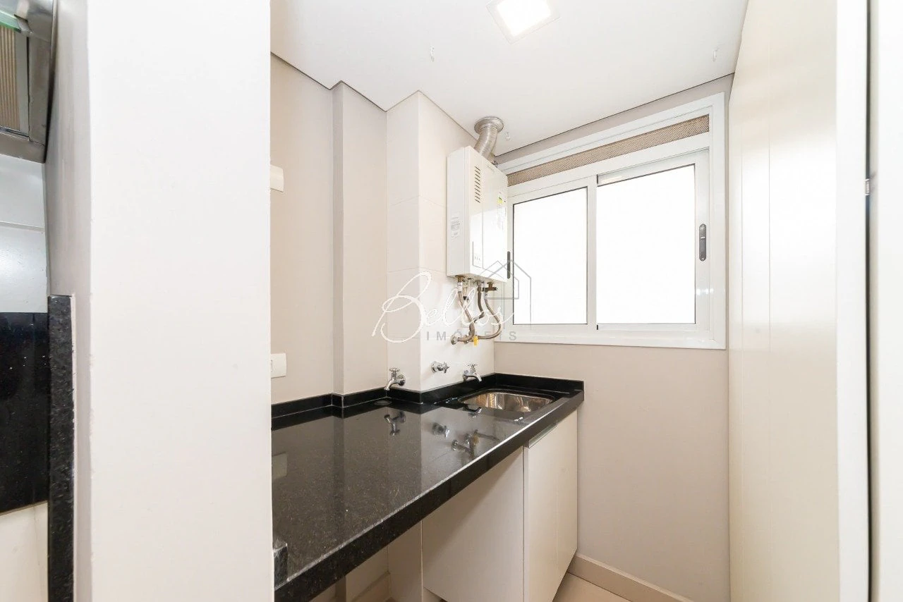 Apartment, 77 m², with a glass-enclosed balcony — photo 14