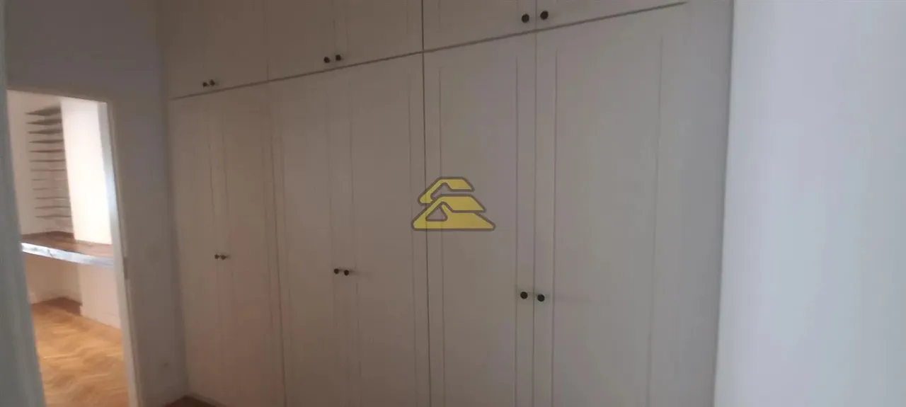 Apartment with 3 bedrooms and 4 bathrooms — photo 14