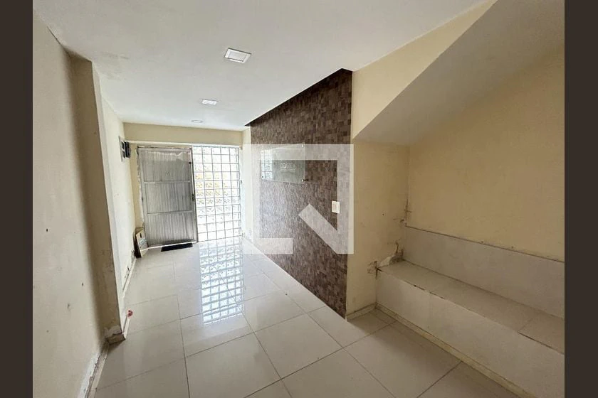 Casa para alugar sem mobília com 4 quartos e 1 banheiro — photo 7