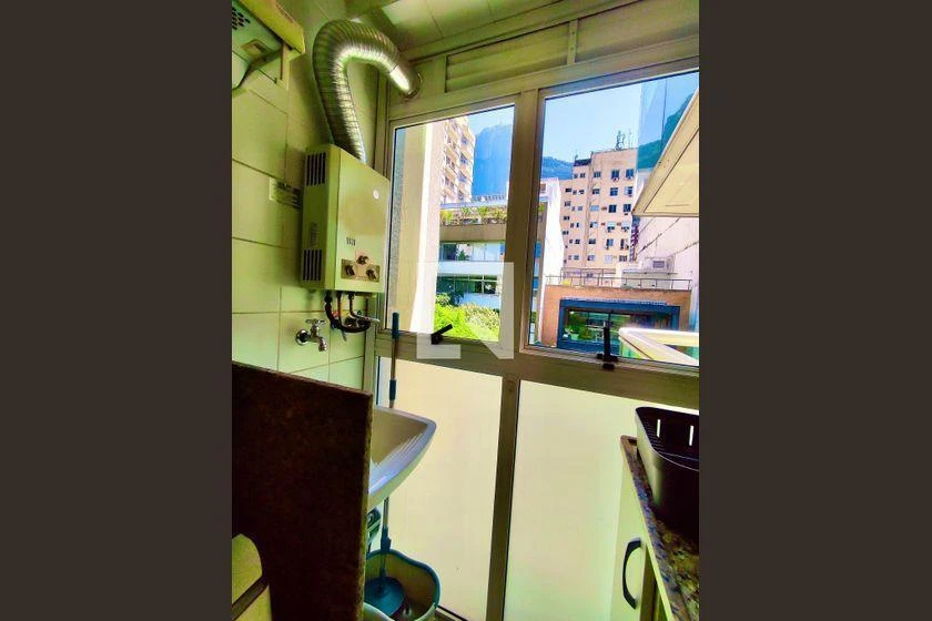 Furnished 1-bedroom apartment with open kitchen — photo 45
