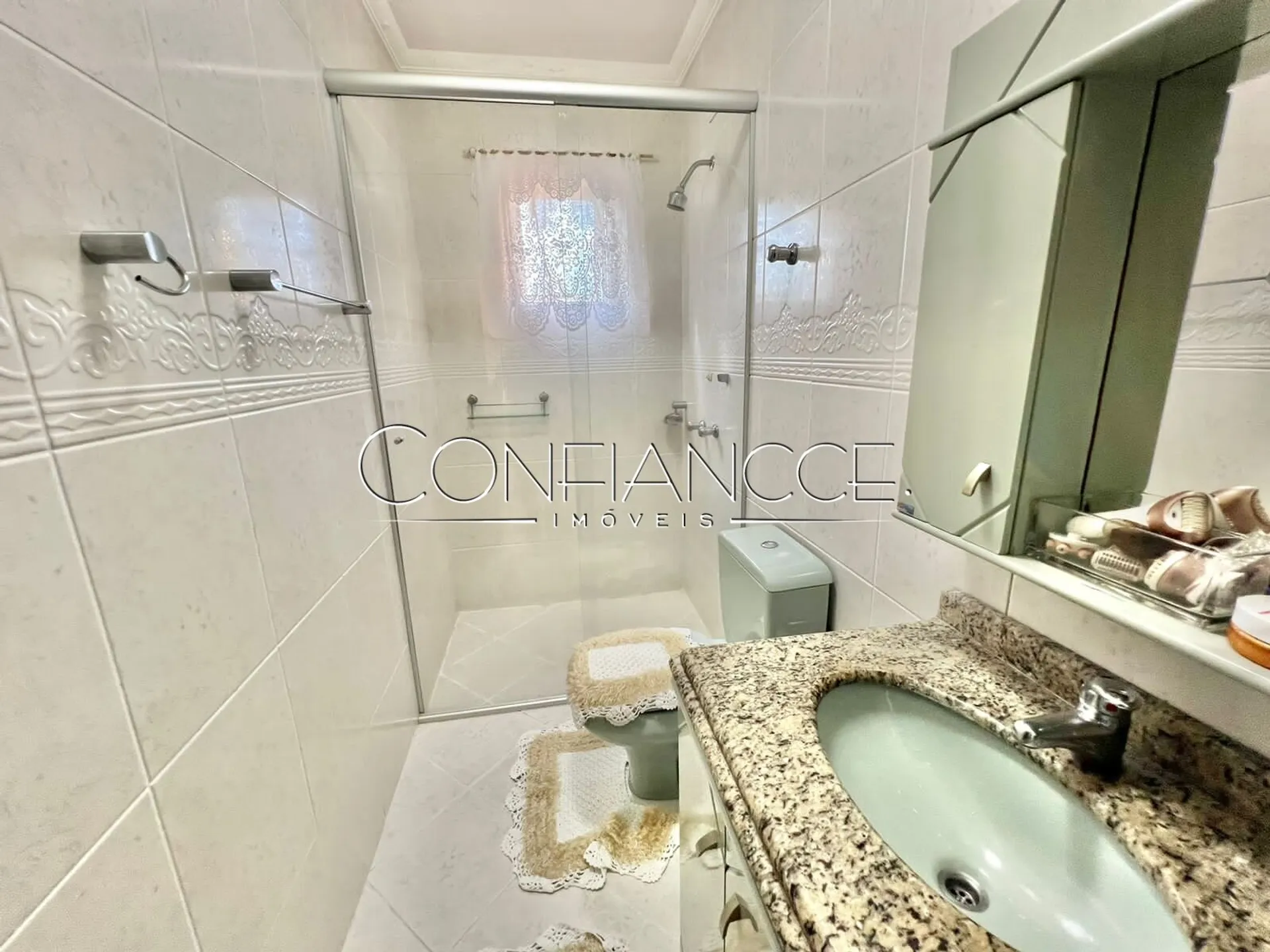 Furnished 2-bedroom house with gas open-plan kitchen — photo 21